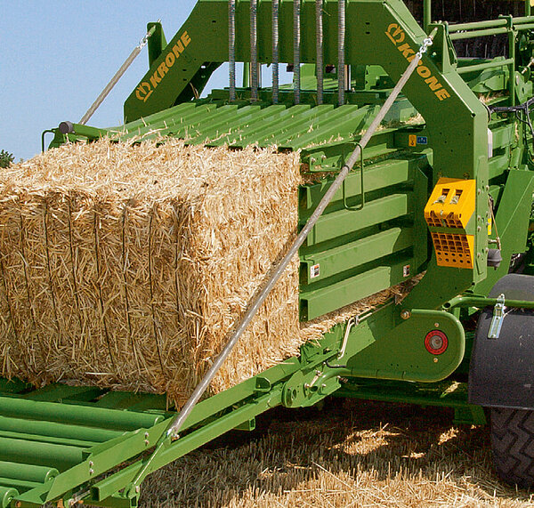 Full-on power for rock-solid bales