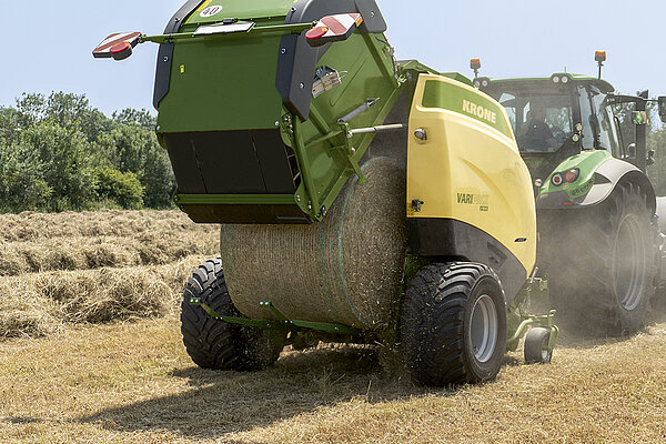 The ­KRONE bale ejector