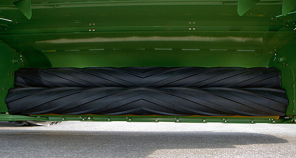 Full-width application