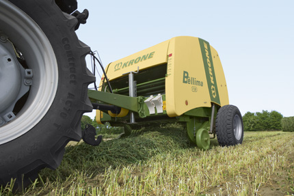 The KRONE pick-up on Bellima F 125