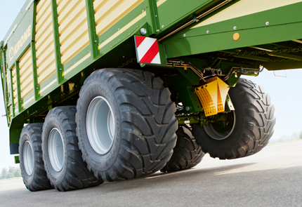 With lifting axle